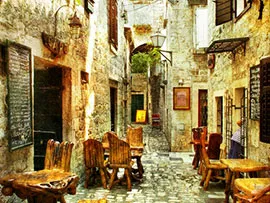 Кафе на старой улочке 